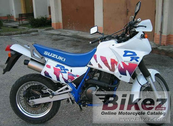 Big nymous user. dr 650 rse picture and wallpaper from Bikez.com